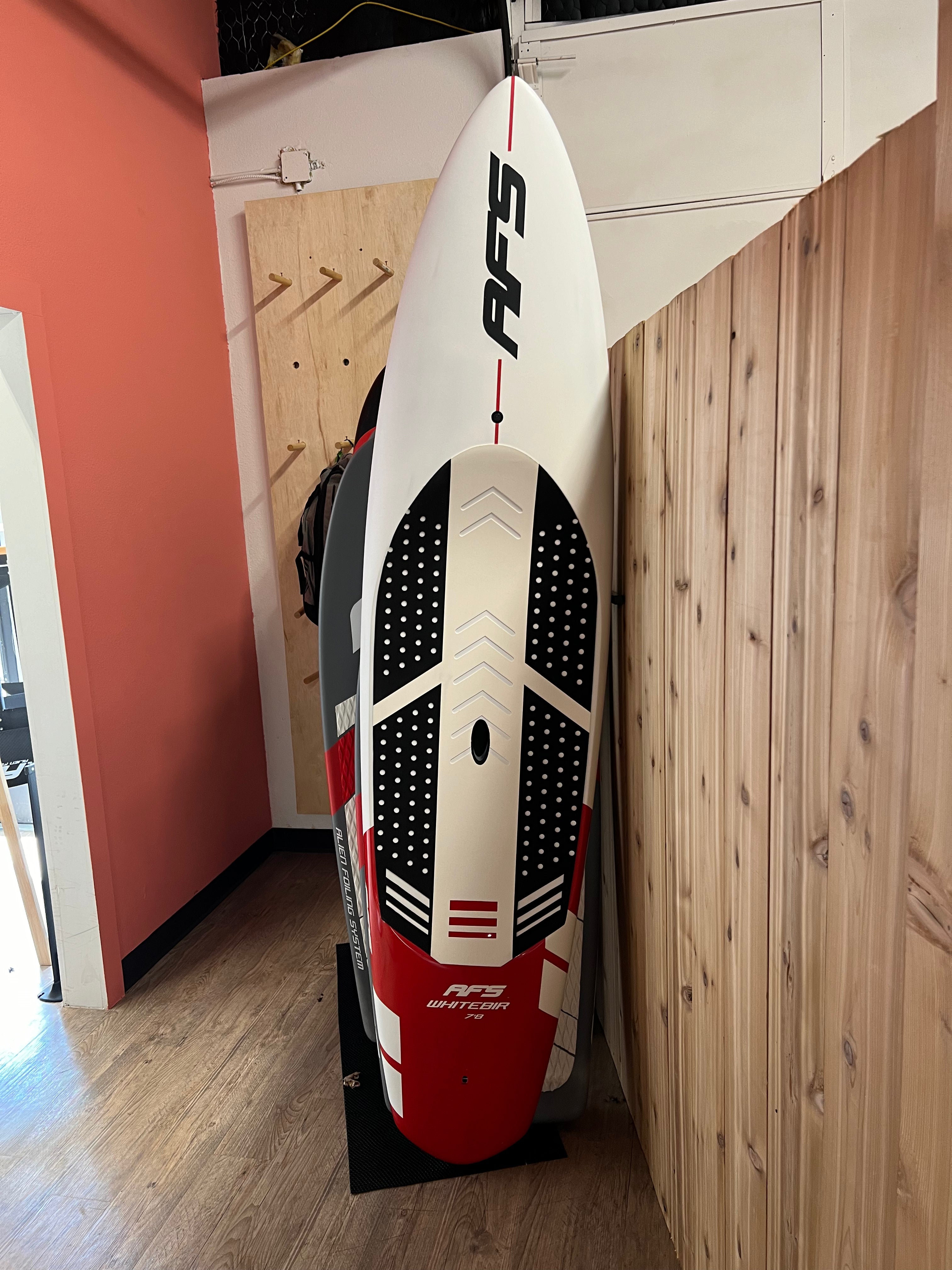 Demo AFS Whitebird 7'8