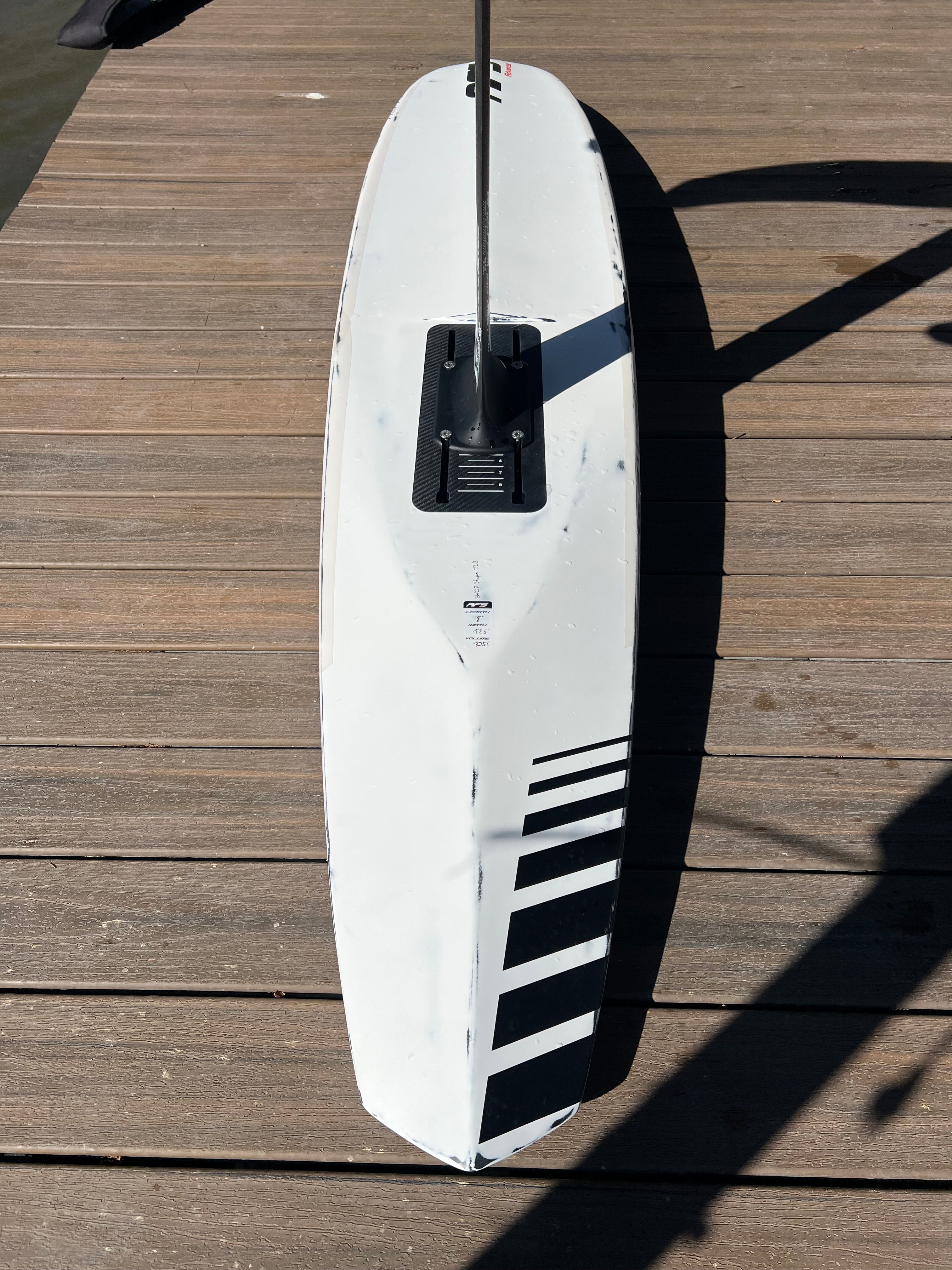 Demo AFS Blackbird V3 8’x17.5 105L